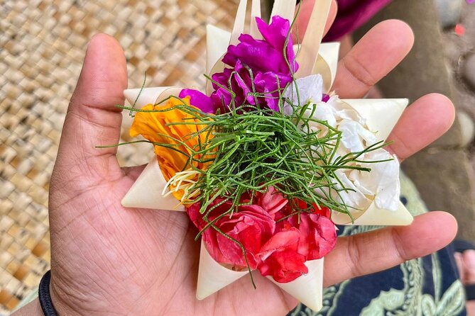 Ubud Tirta Empul Temple Tour with Purification Experience - How the Guides Make This Tour Worth It