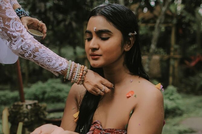 Ubud Tour - Balinese Healing By Shaman And Self Purification - The Private Guide Difference: Jana, Made Sutama, and De Putro