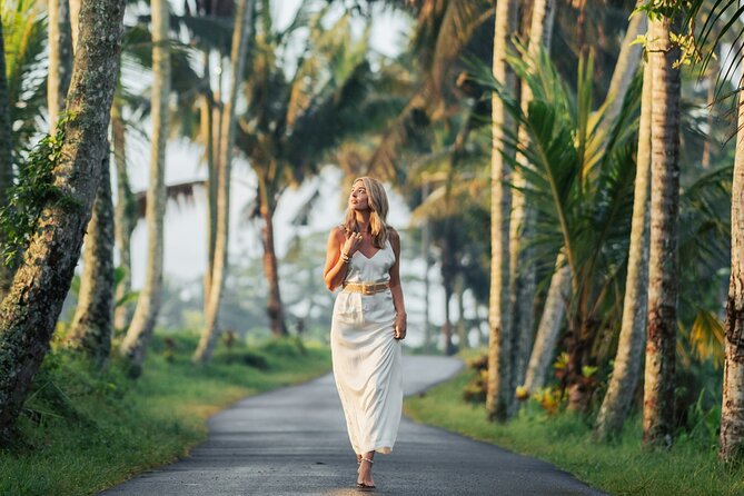 Ubud Tour with Monkey Forest Waterfalls Temples and More - Ubud Jungle Swing: the famous shot, but plan your time
