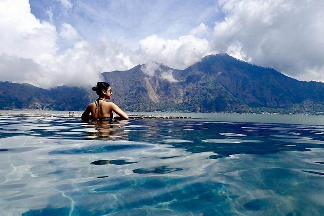 Ubud Volcano Lake and Natural Hot Spring Tour - Tirta Empul Temple: water blessings you can watch or join