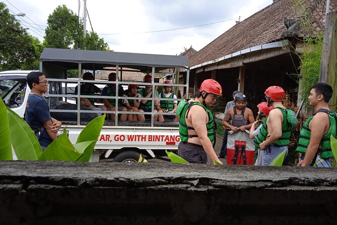 Ubud White Water Rafting on the Ayung River with Pickup & Lunch - Getting Ready: Safety Gear, Steps, and Staying Comfortable