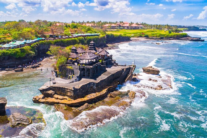 Ultimate North Bali Tour – Tanah Lot, Ulun Danu & Rice Terraces - Handara Iconic Gate: A Photo Stop With a Resort-Fee Reality