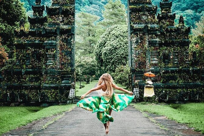 Ulun Danu Temple, Handara Gate, Wanagiri And Banyu Mala Waterfall - Quick Hits: What Makes This North Bali Tour Special