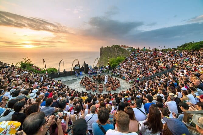 Uluwatu Kecak Tickets A Spectacular Show - The real reason this show hits so hard at Uluwatu