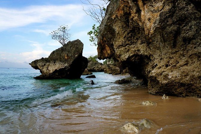 Uluwatu Temple And Fire Dance Tour - Jimbaran Bay: sunset seafood without the planning headache