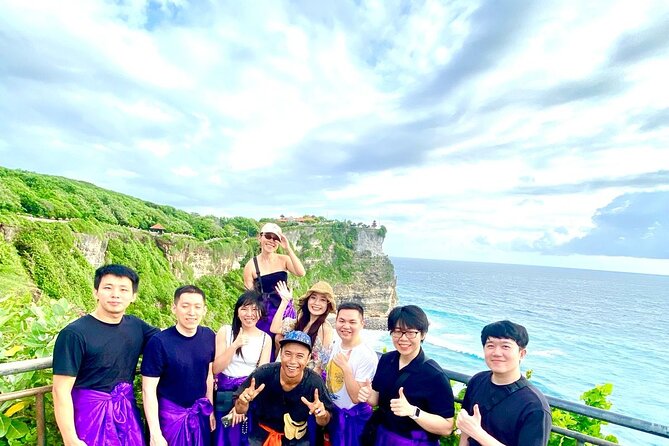 Uluwatu Temple Entry and Kecak Fire Dance Ticket - Finding the best photo angles before the Kecak show