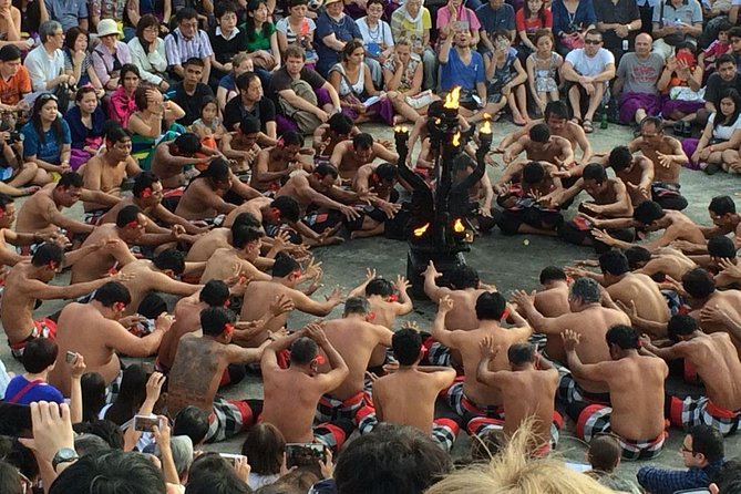 Uluwatu Temple & Kecak Fire Dance Show (Include All Tickets) - Getting the sunset angle you actually want