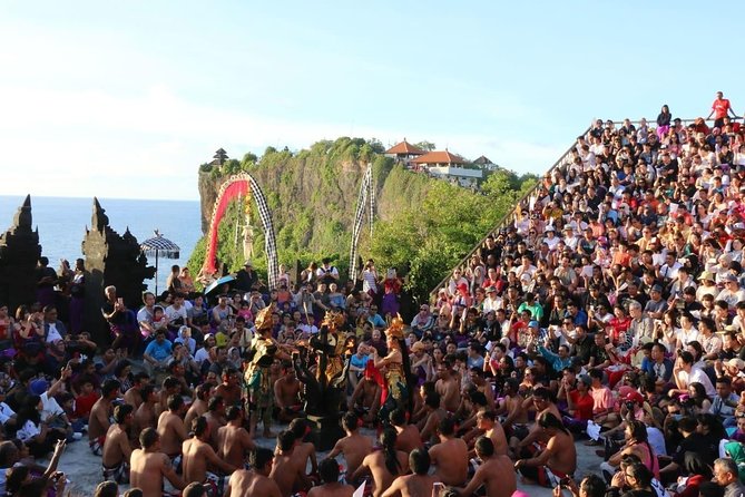 Uluwatu Temple Sunset and Kecak Fire Dance - Key things I’d notice before you go