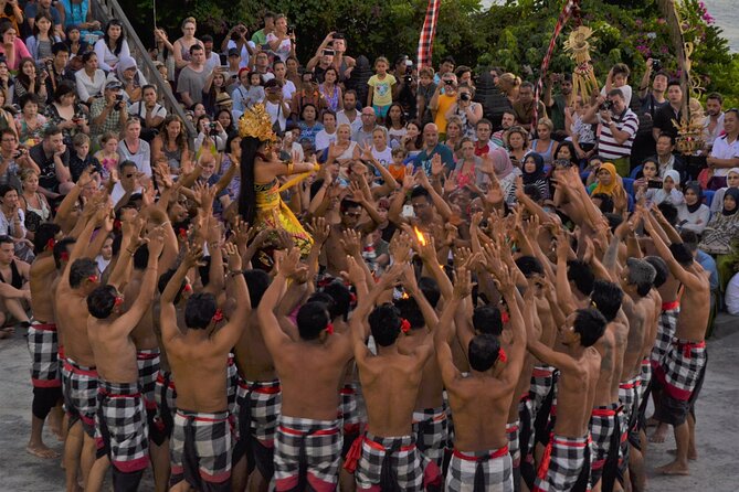 ️Uluwatu Temple Sunset & Kecak Fire Dance Tour - Kecak and Fire Dance: Ramayana drama in a circle of energy