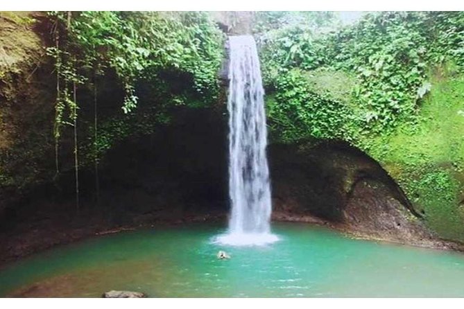 Waterfall Tour:Tegenungan-Kanto Lampo-Tukad Cepung and Tibumana- Free transport - Kanto Lampo Waterfall: the 24-hour option and the photo-friendly vibe