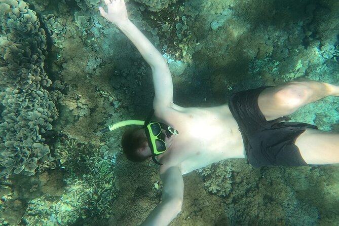 West Nusa Penida With Snorkeling Private Guided Tour - Kelingking Beach viewpoint photography in 45 minutes